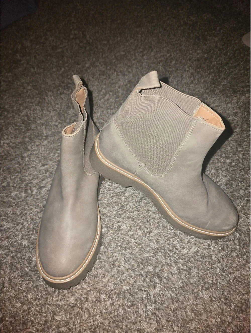 DV Dolce Vita Lobera Faux Leather Chelsea Pull On Boots Womens Size 6